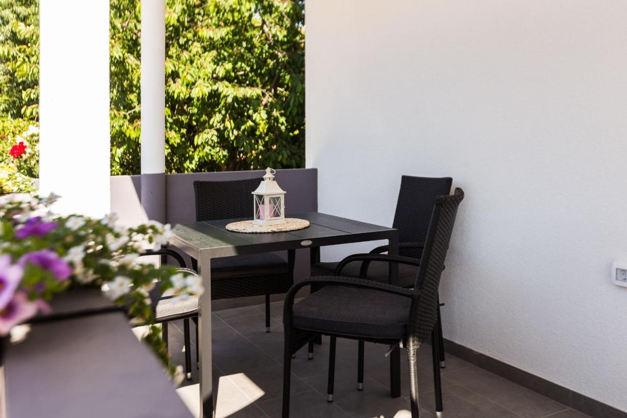 Petra Modern Apartment With Free Parking And Bbq Задар Екстериор снимка